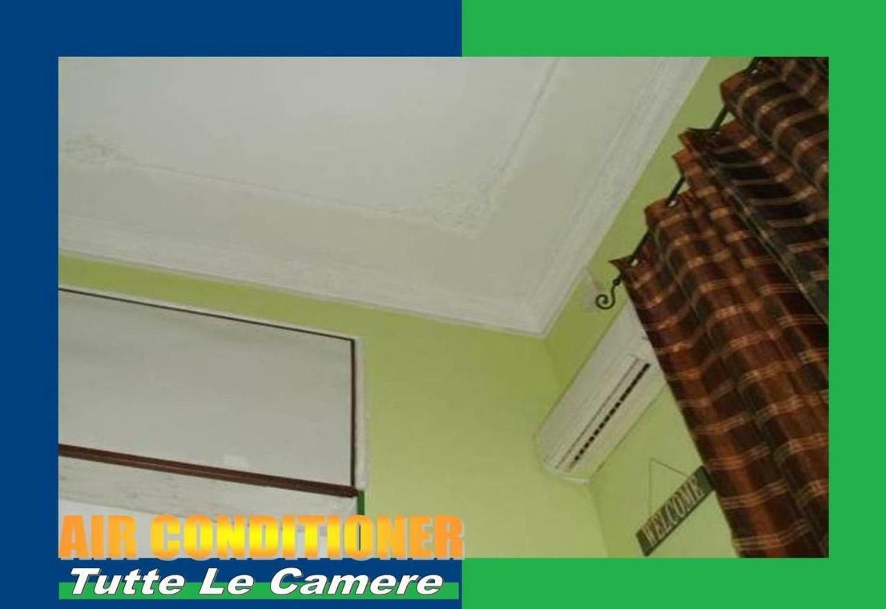 Homestay Santa Oliva *